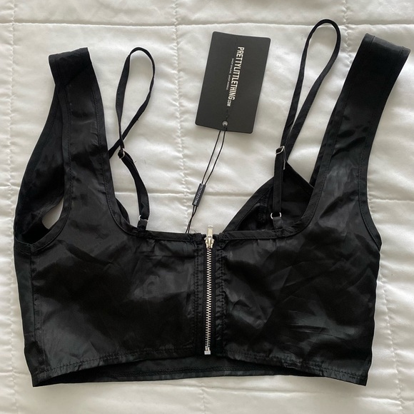 NWT 🏷 PLT BLACK SPORTY TOP 🖤 - Picture 2 of 7